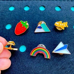 Metal badge for bag or brooch for clothes